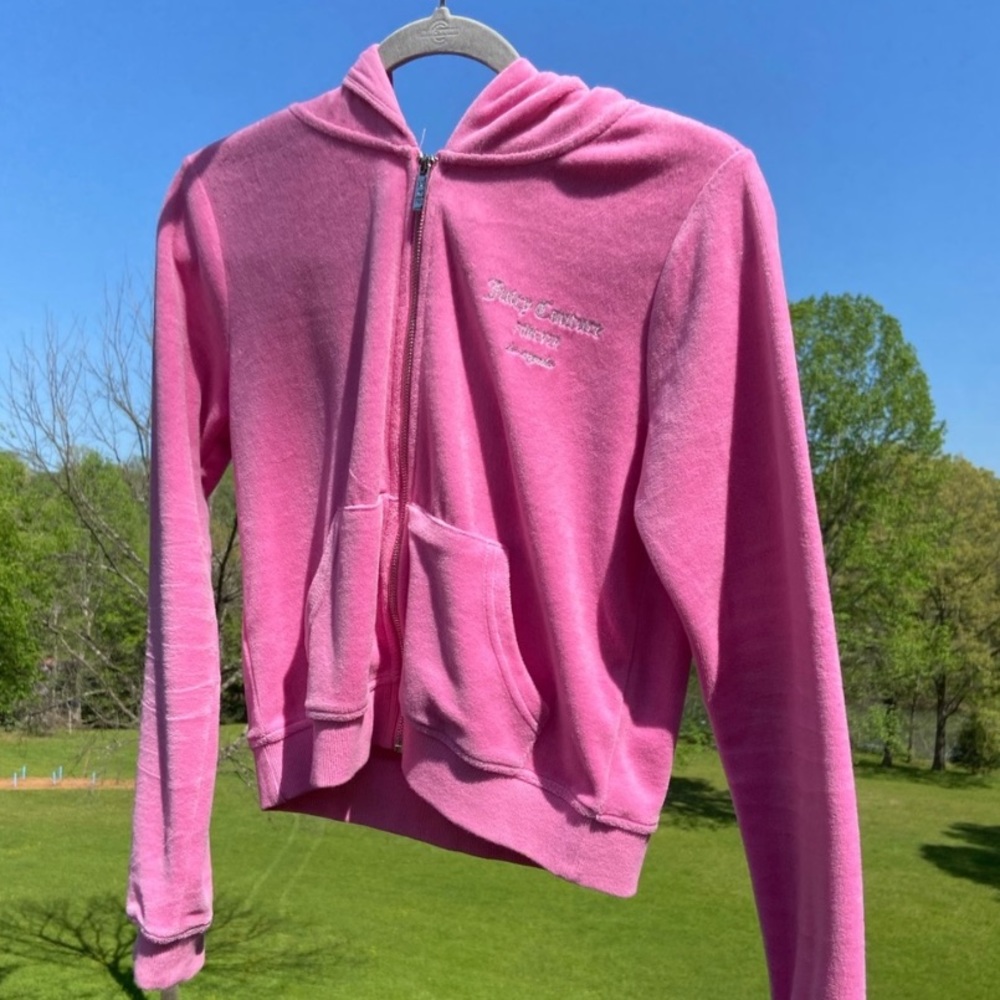 Juicy couture X Forever 21 cropped zip
up jacket
